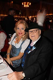 Ehrenfilser 2011 Regisseur Joseph Vilsmeier wuide mit einer Gedemlminute geehrt, er verstarb wenige Tage vor dem Filserball 2020 (©Foto: Martin Schmitz)